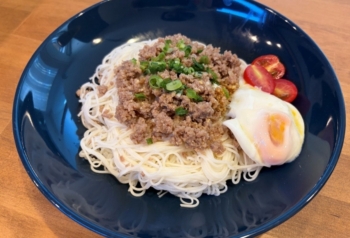 レンジで簡単！肉味噌そうめん